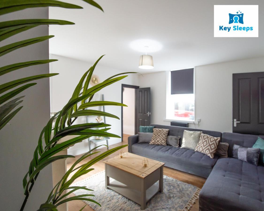 Five Bedroom Spacious Modern House By Keysleeps Short Lets Workington Lake District Beach Exterior foto