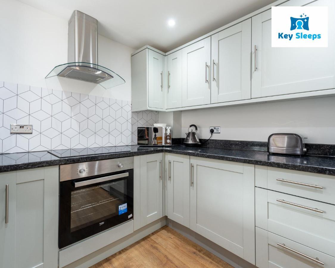 Five Bedroom Spacious Modern House By Keysleeps Short Lets Workington Lake District Beach Exterior foto